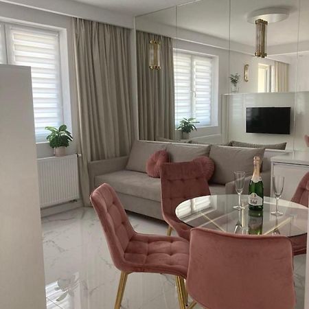 Apartamenty Parkowe B18 Oświęcim Esterno foto