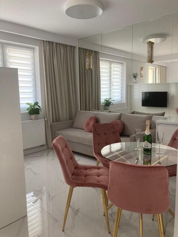 Apartamenty Parkowe B18 Oświęcim Esterno foto